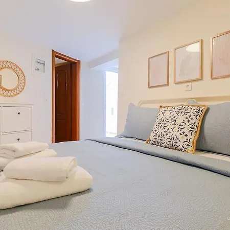 Yiasemi Open-plan Suite, Near Lagomandra