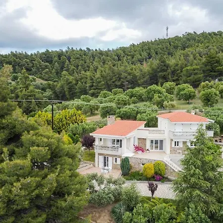 Yiasemi Open-plan Suite, Near *